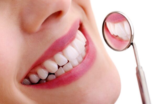 Răng sứ thẩm mỹ Thái Bình: Kinh nghiệm chọn nha khoa uy tín