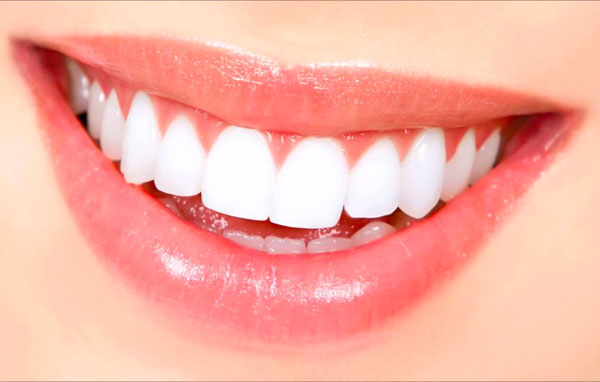Bọc răng sứ Thái Bình - Vì sao cần phải chăm sóc răng sứ