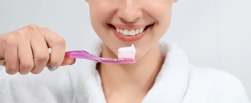 Bọc răng sứ Thái Bình - Vì sao cần phải chăm sóc răng sứ ? 1 Vì sao cần phải chăm sóc răng sứ